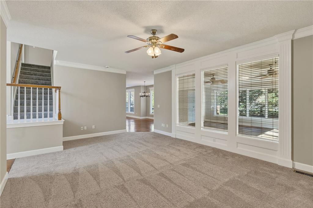 11902 W 131st Terrace Property Photo 8