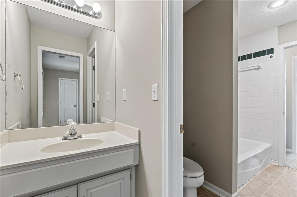 11902 W 131st Terrace Property Photo 32