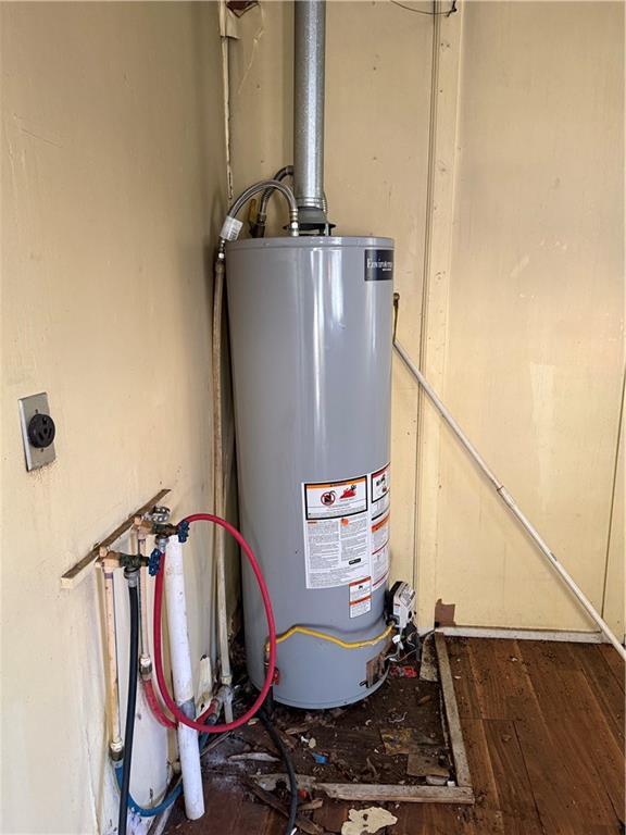 206 E 8th Street Property Photo 9