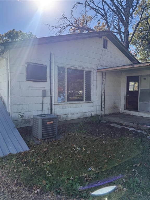 206 E 8th Street Property Photo 13