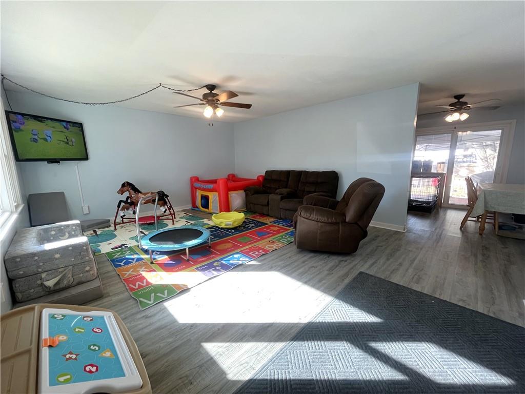 1808 Borden Street Property Photo 4