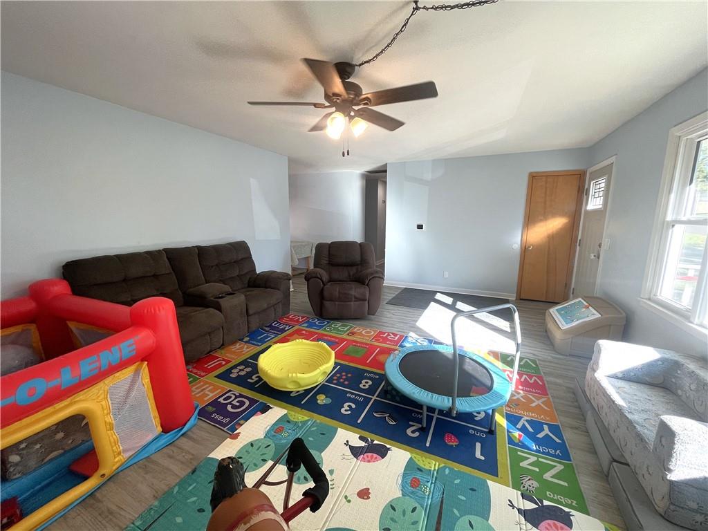 1808 Borden Street Property Photo 5