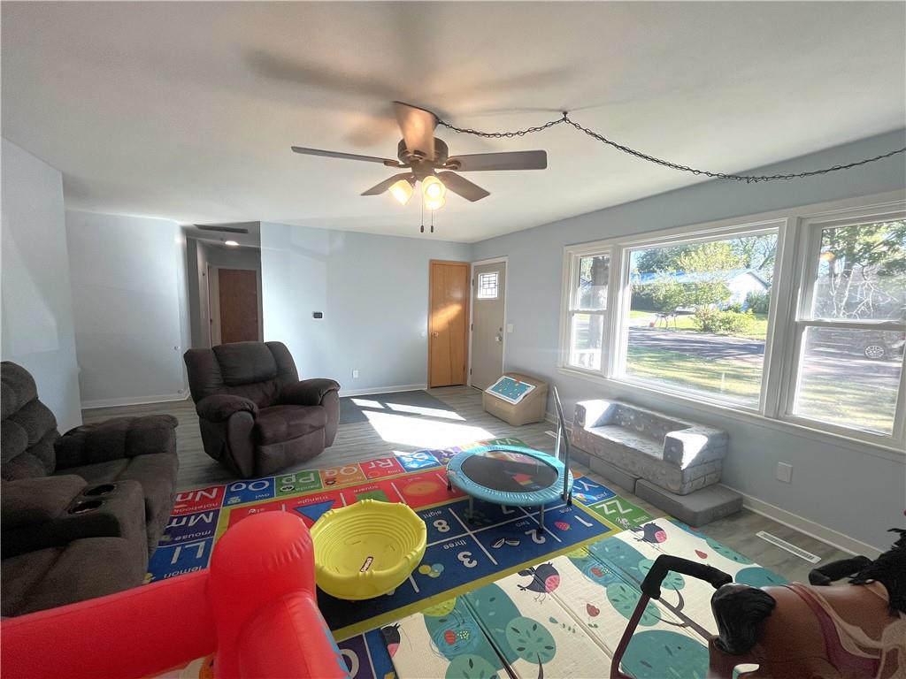 1808 Borden Street Property Photo 6