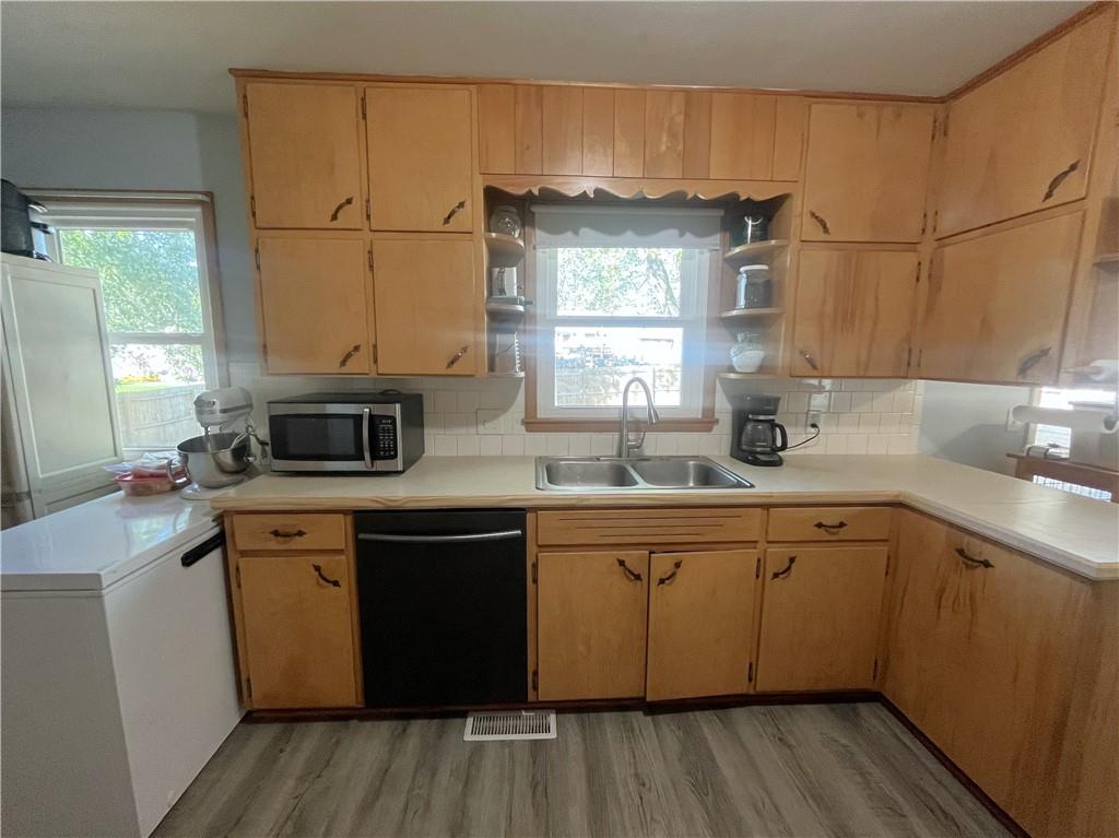 1808 Borden Street Property Photo 12