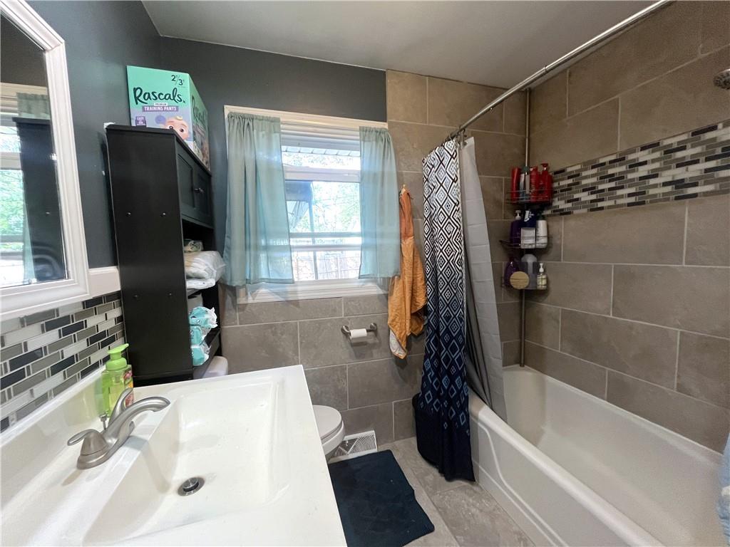 1808 Borden Street Property Photo 21