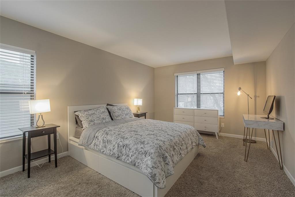 435 W 9th #103 Street Property Photo 13