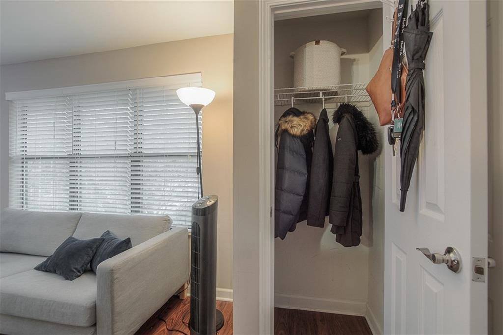 435 W 9th #103 Street Property Photo 16