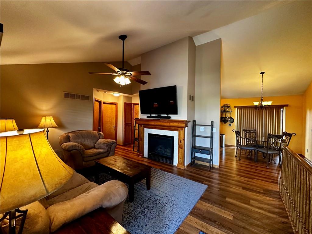 402 Greenspire Street Property Photo 1