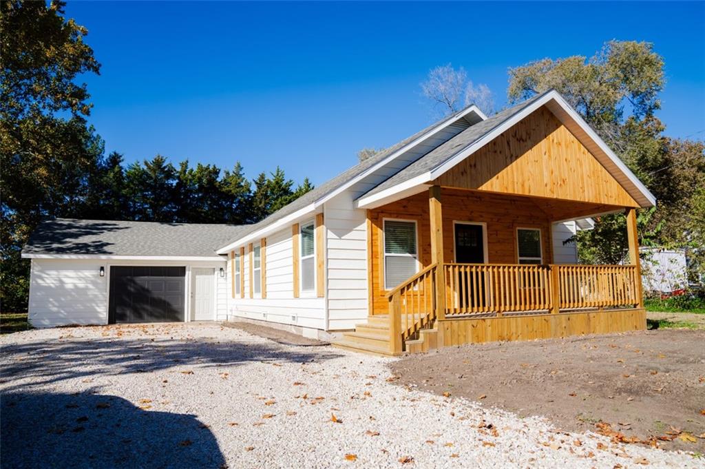 1121 S Lafayette Avenue Property Photo 1