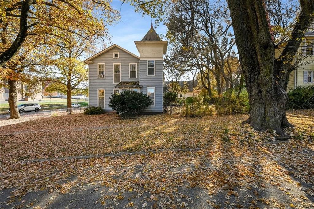 601 Congress Street Property Photo 1