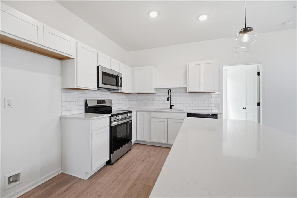 3024 Nw 96th Terrace Property Photo 5