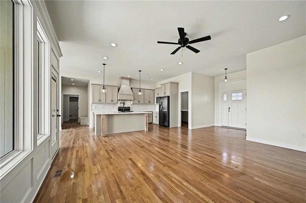 7203 92 Highway Property Photo 7