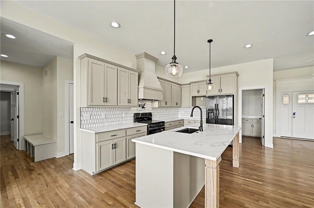 7203 92 Highway Property Photo 8