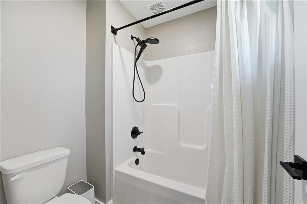1303 Larson Avenue Property Photo 44