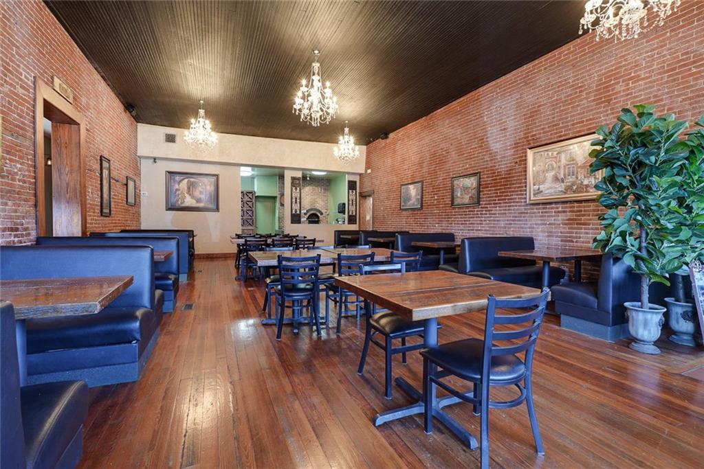 312 S Hudson Street Property Photo 8