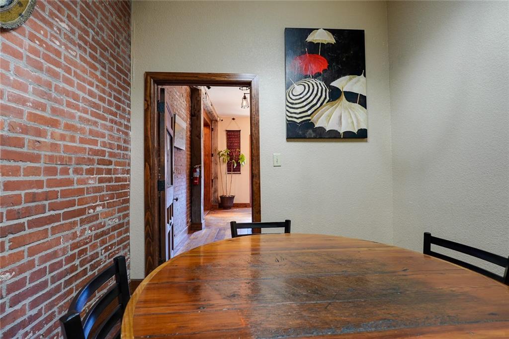312 S Hudson Street Property Photo 15