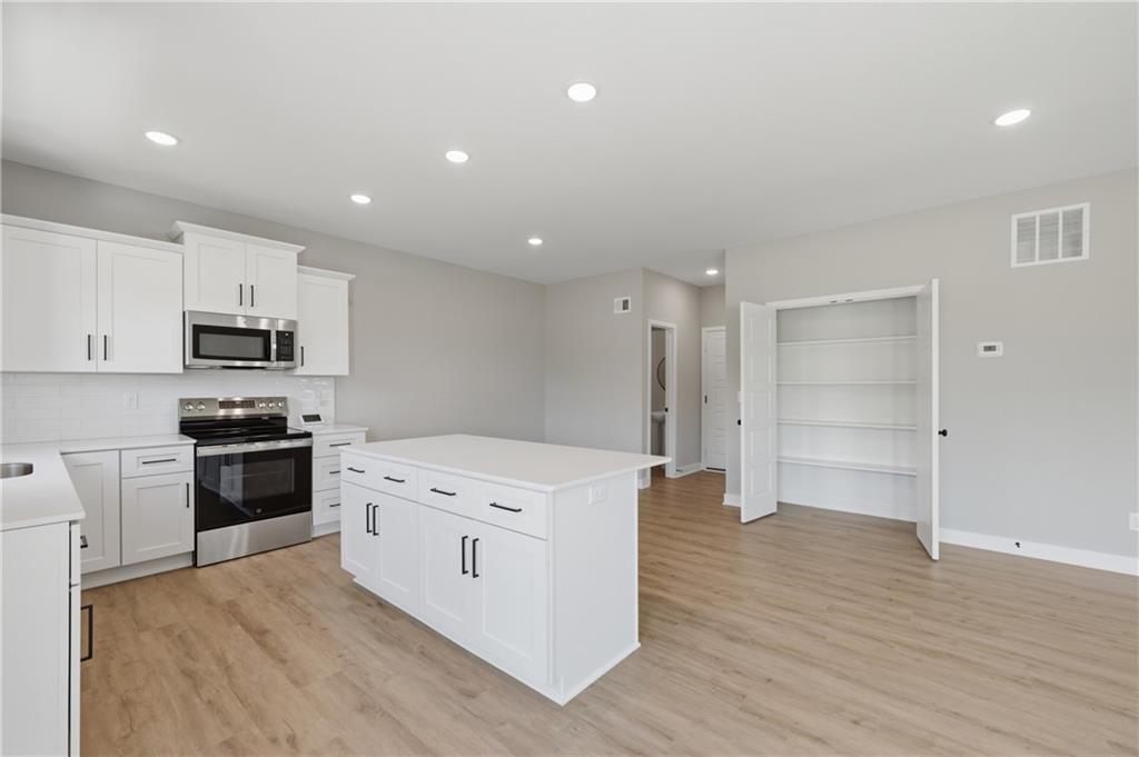 4709 Brentwood Avenue Property Photo 13