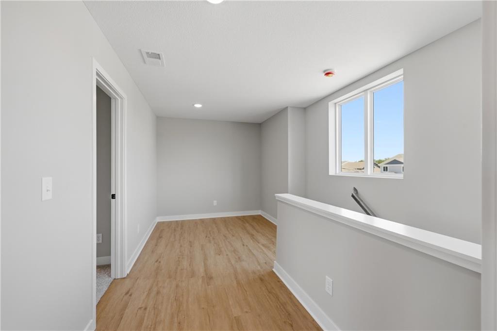 4714 Brentwood Avenue Property Photo 20