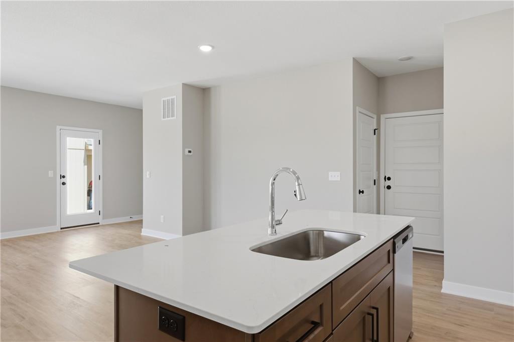 4712 Brentwood Avenue Property Photo 11