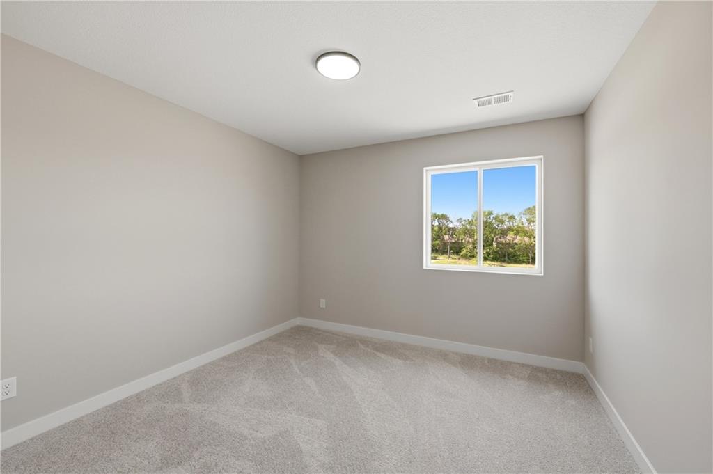 4712 Brentwood Avenue Property Photo 24