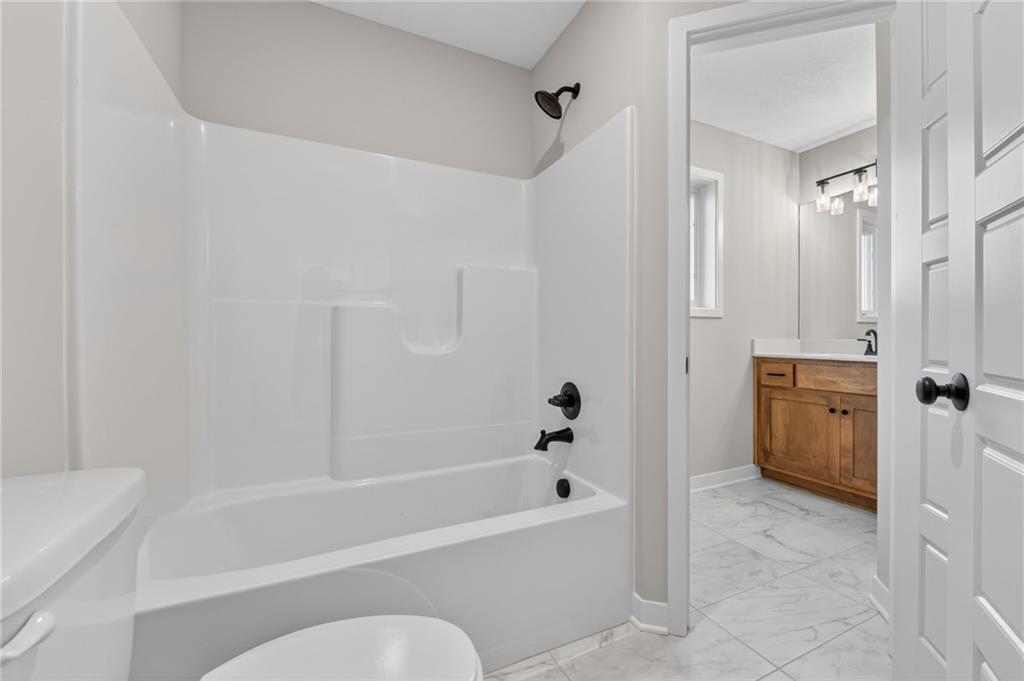 8007 Ne 77th Street Property Photo 37