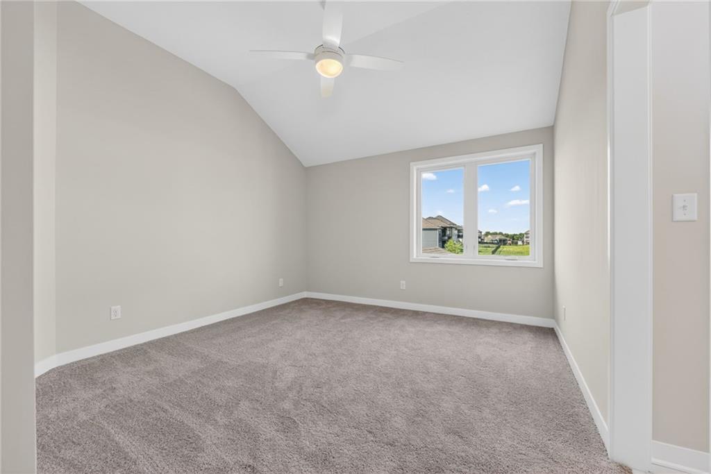 8007 Ne 77th Street Property Photo 44
