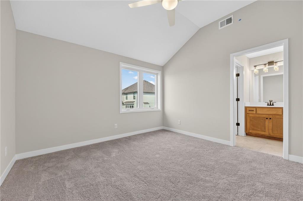 8007 Ne 77th Street Property Photo 45