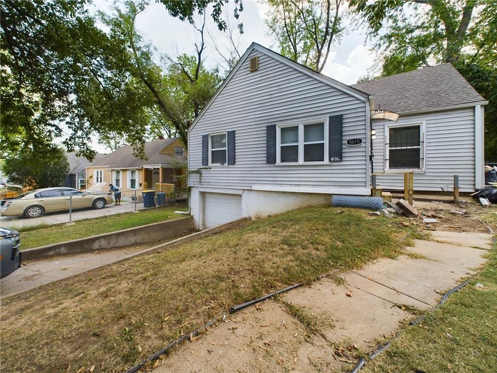 5015 E 40th Street Property Photo 1
