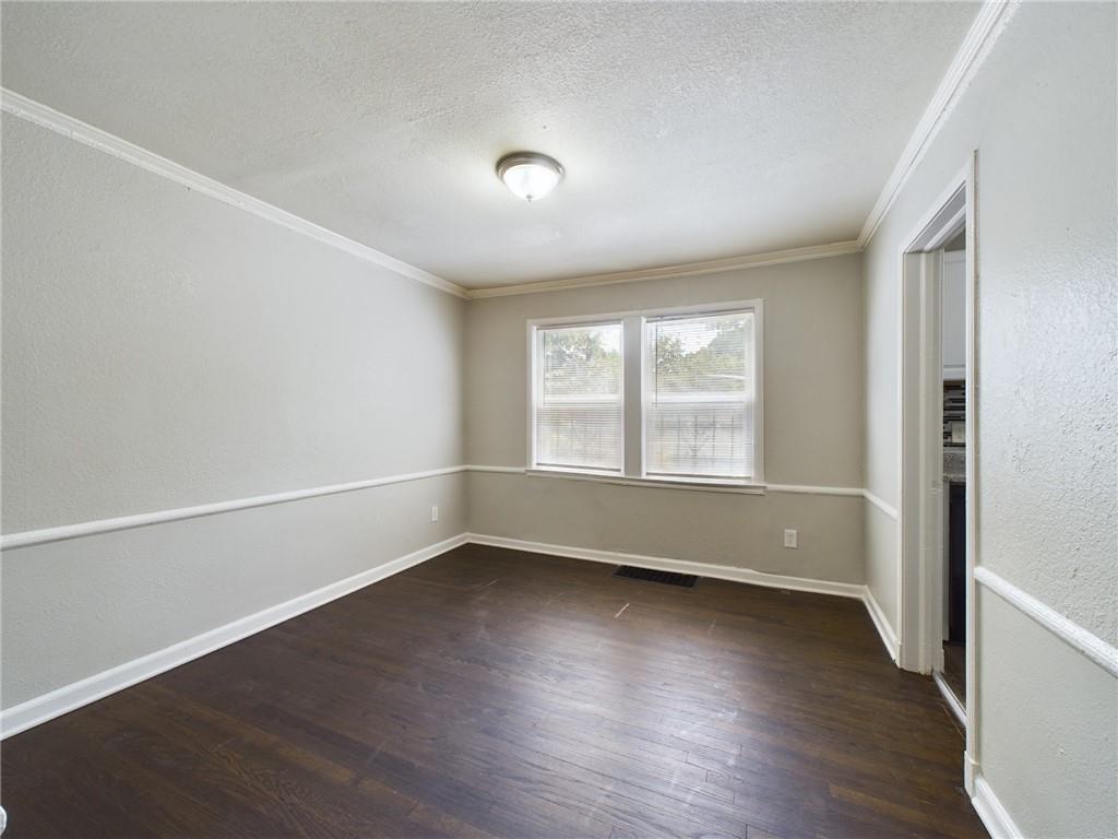 5015 E 40th Street Property Photo 4