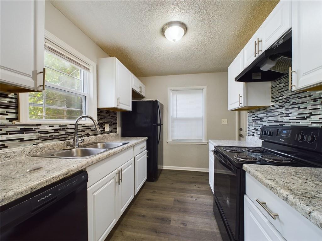 5015 E 40th Street Property Photo 6