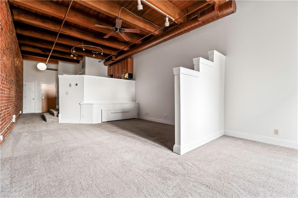 700 Broadway Boulevard Property Photo 10