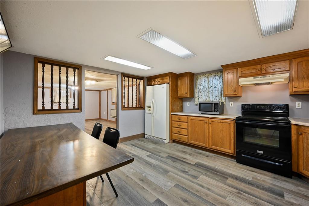 8009 State Rt Yy Highway Property Photo 3