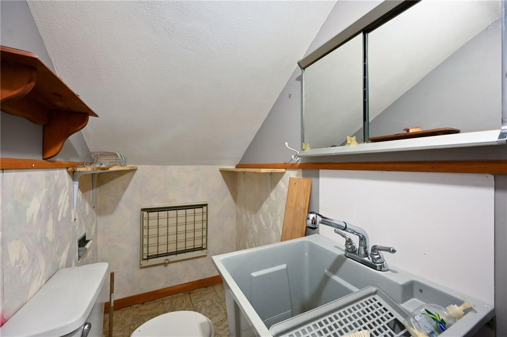 8009 State Rt Yy Highway Property Photo 7