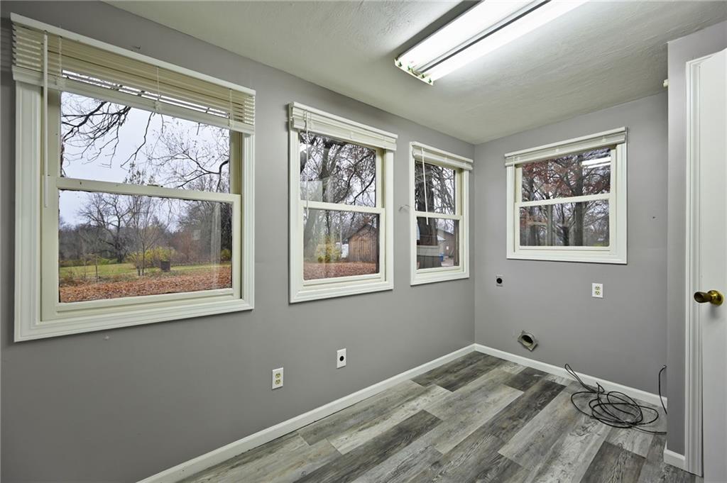 8009 State Rt Yy Highway Property Photo 15