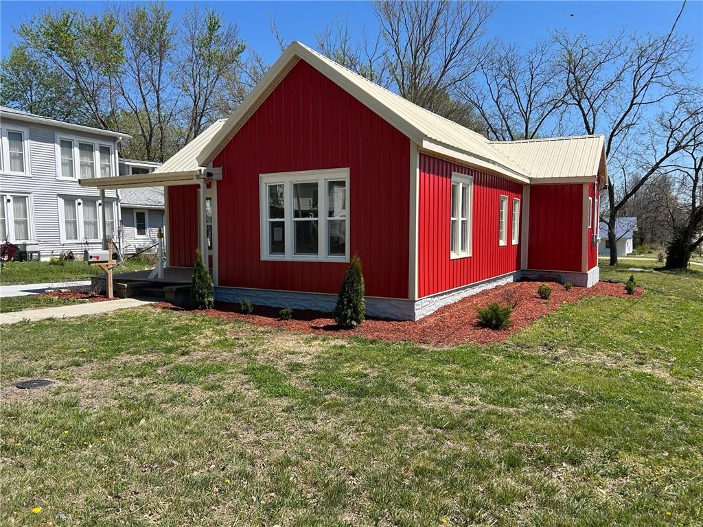 607 S Pine Street Property Photo 24