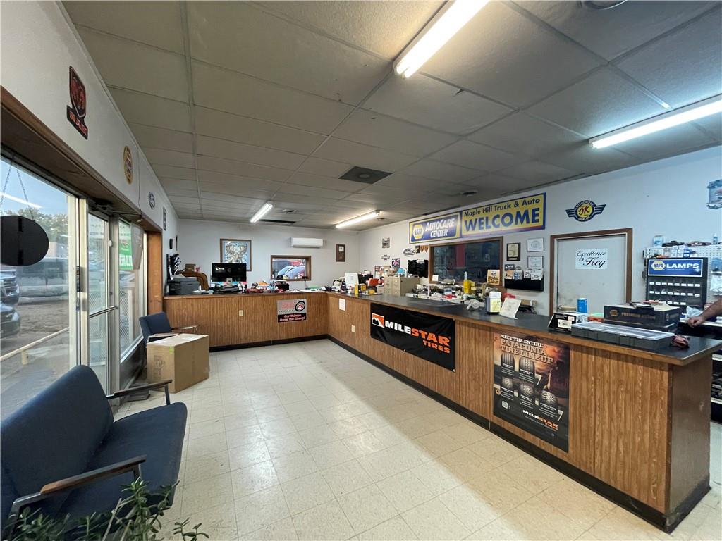 200 Main Street Property Photo 6
