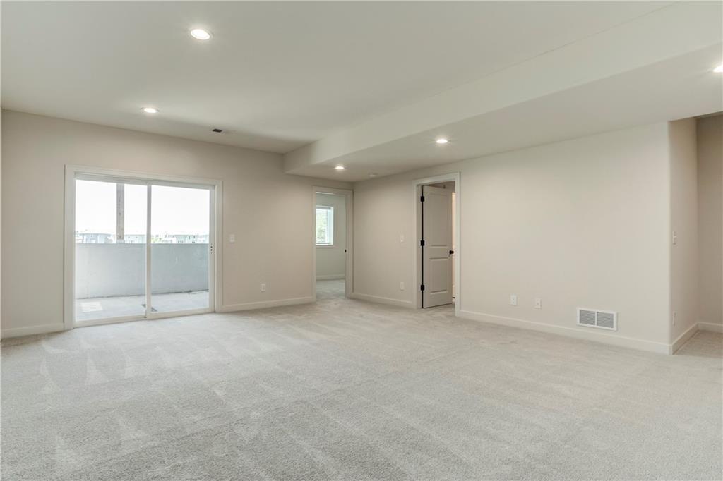 16928 S Brentwood Street Property Photo 26