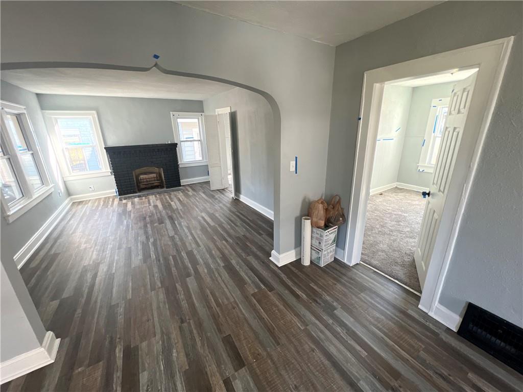 2215 E Meyer Boulevard Property Photo 2
