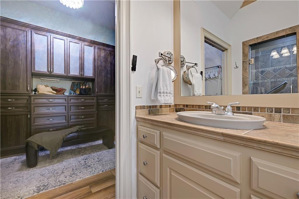 14001 Nicklaus Drive Property Photo 33