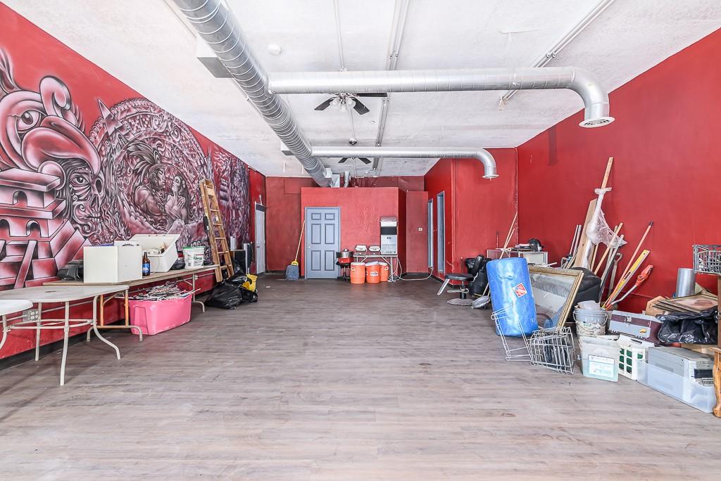 960 Pacific Avenue Property Photo 5