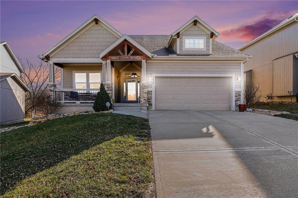 1040 N Sumac Street Property Photo 1