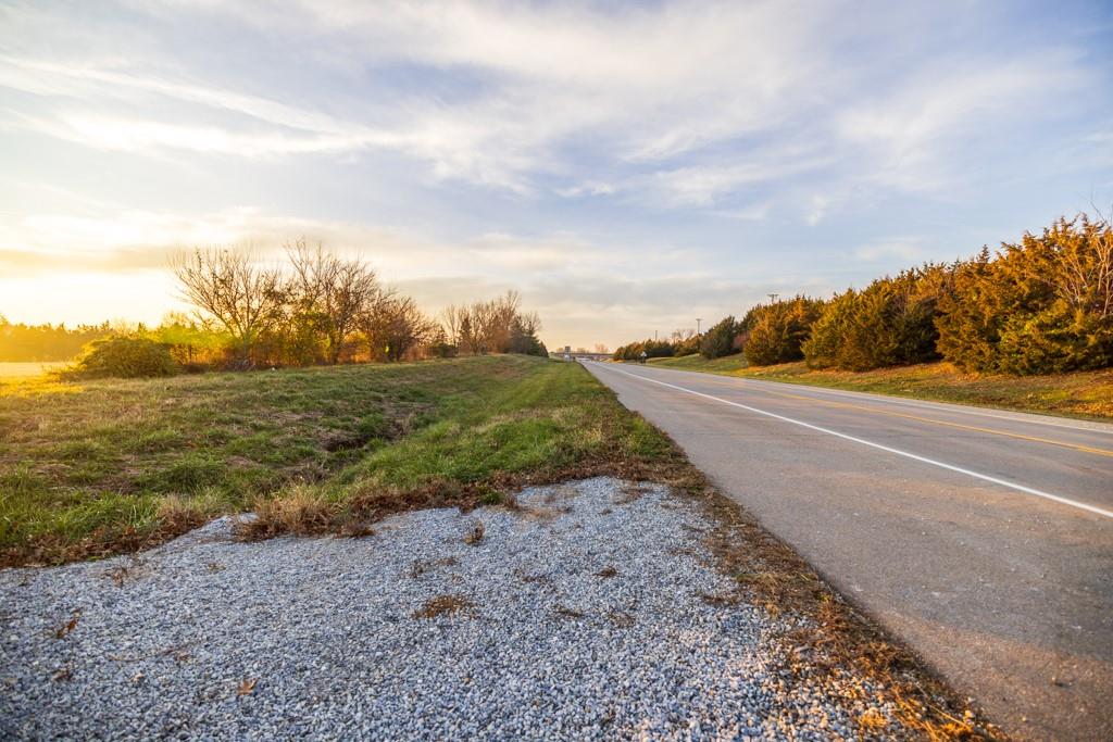 Nw B Highway Property Photo 17