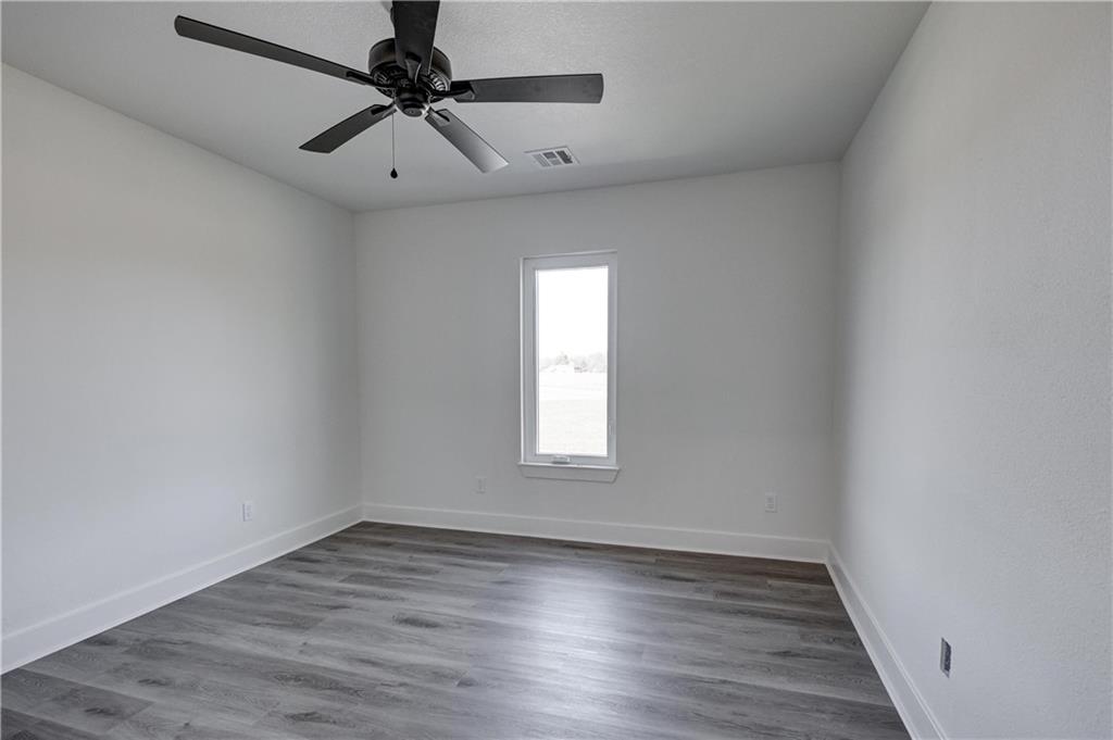 1816 Silverback Way Property Photo 34