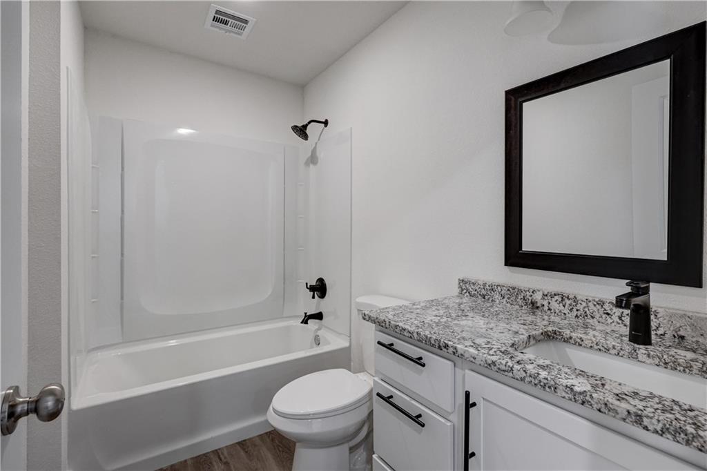 1816 Silverback Way Property Photo 37