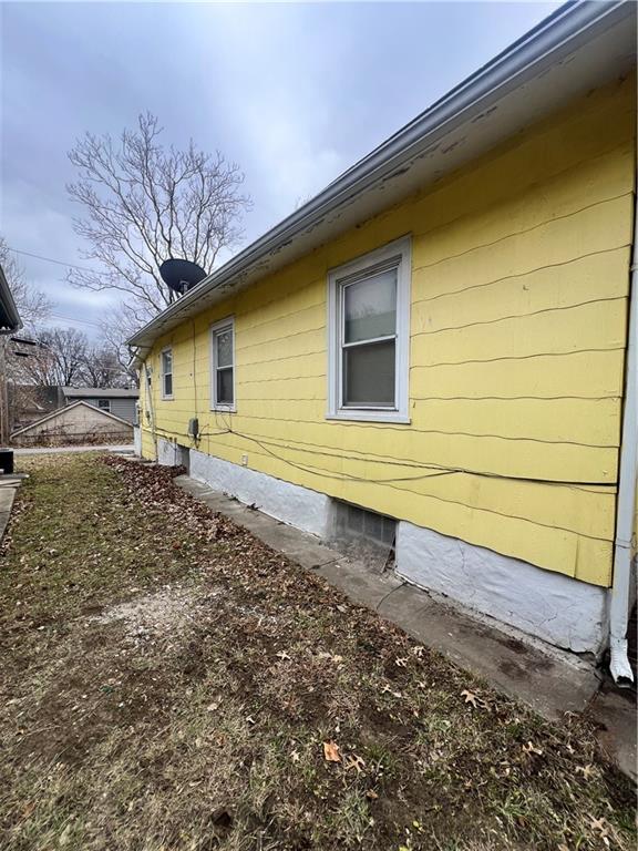 5211 Gladstone Boulevard Property Photo 9