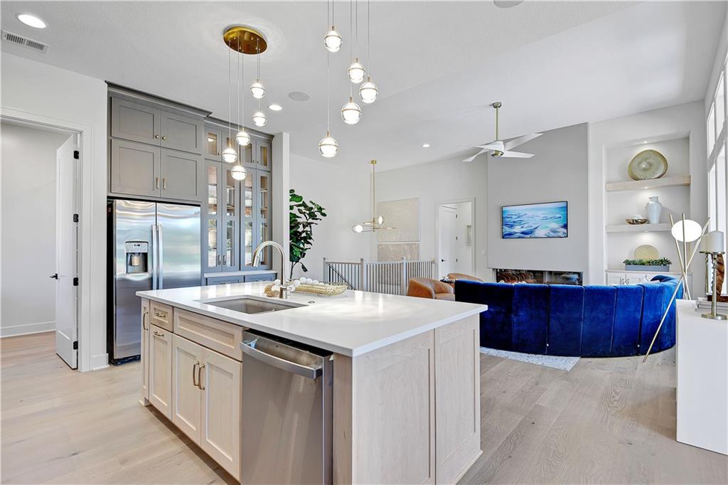 22097 W 93rd Terrace Property Photo 16