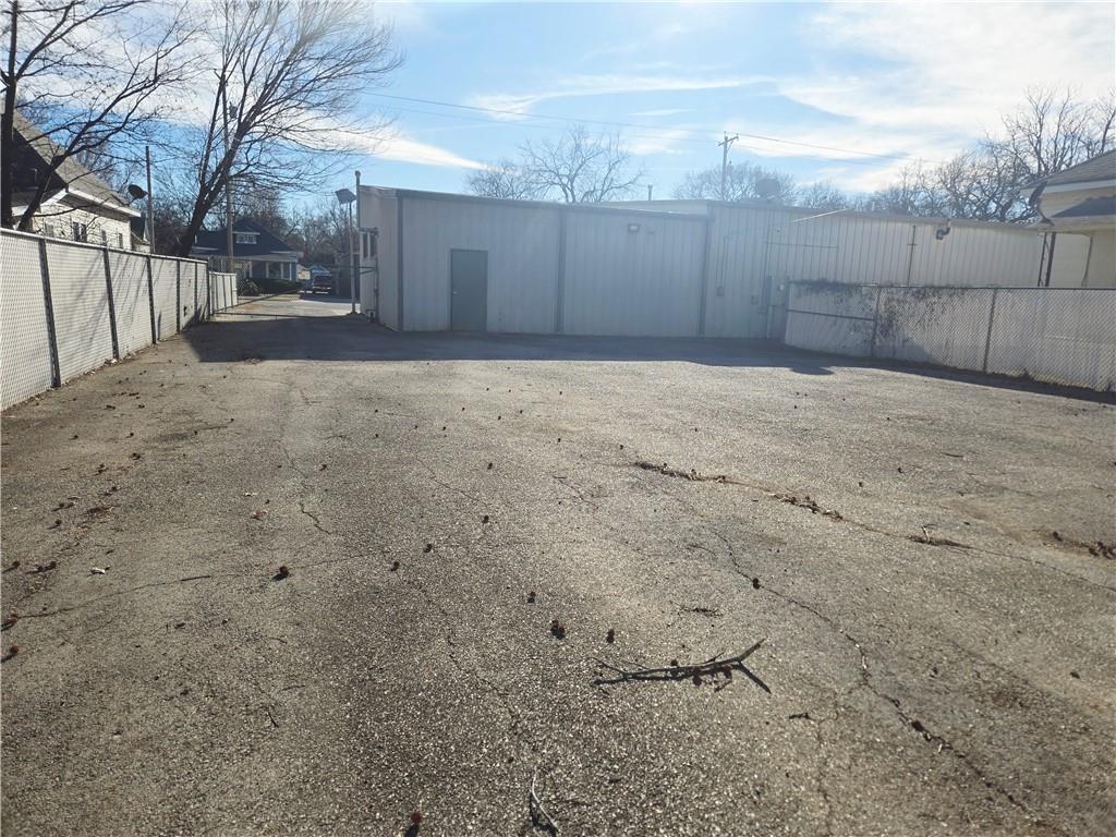 512 W 4th Street Property Photo 35