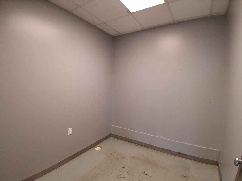 512 W 4th Street Property Photo 43
