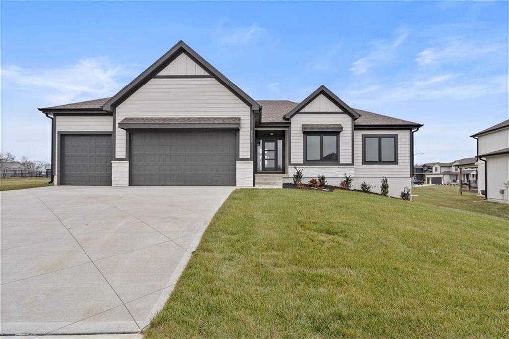 2303 Sw Serena Place Property Photo 1