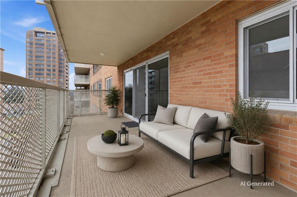 310 W 49th Street Property Photo 21